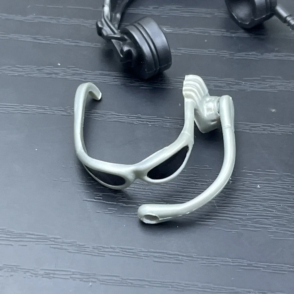 The Unbranded Brand lot accessories
